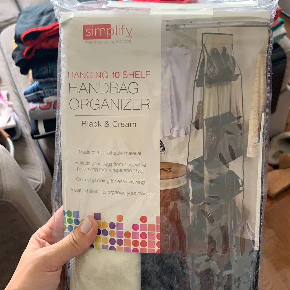 10 Shelf Handbag Organizer (black and cream)